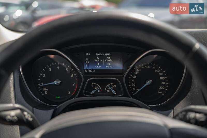 Хэтчбек Ford Focus 2016 в Черновцах