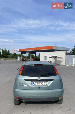 Хэтчбек Ford Focus 1999 в 