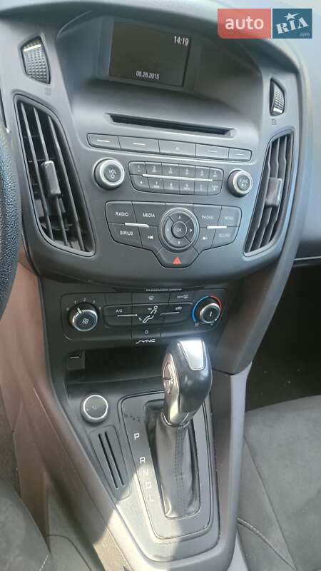 Седан Ford Focus 2015 в Киеве фото 10 Седан Ford Focus 2015 в Киеве