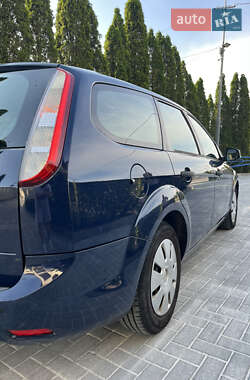 Универсал Ford Focus 2011 в 