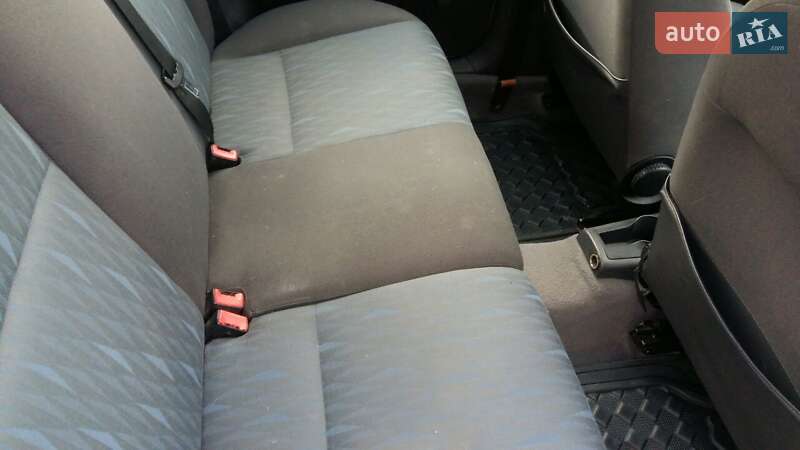 Универсал Ford Focus 2003 в Новояворовске