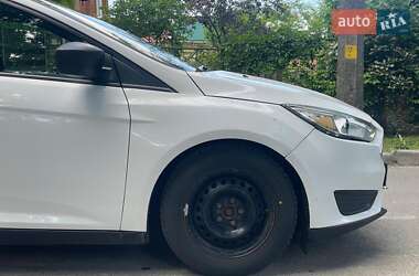 Седан Ford Focus 2016 в 
