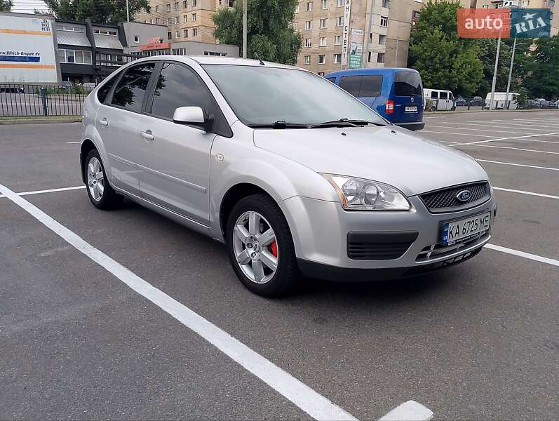 Хэтчбек Ford Focus 2007 в Киеве