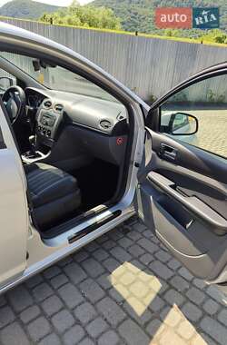 Универсал Ford Focus 2010 в 