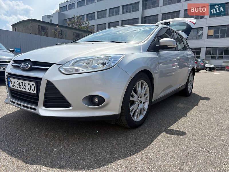Универсал Ford Focus 2012 в 