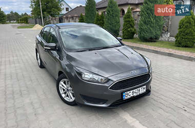 Седан Ford Focus 2015 в 