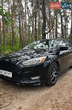Седан Ford Focus 2015 в Днепре