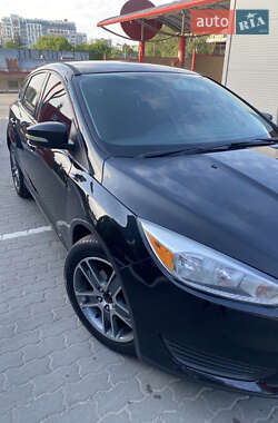 Хэтчбек Ford Focus 2015 в 