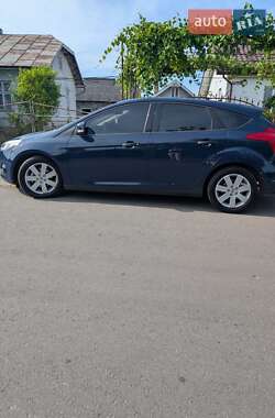Хэтчбек Ford Focus 2014 в 