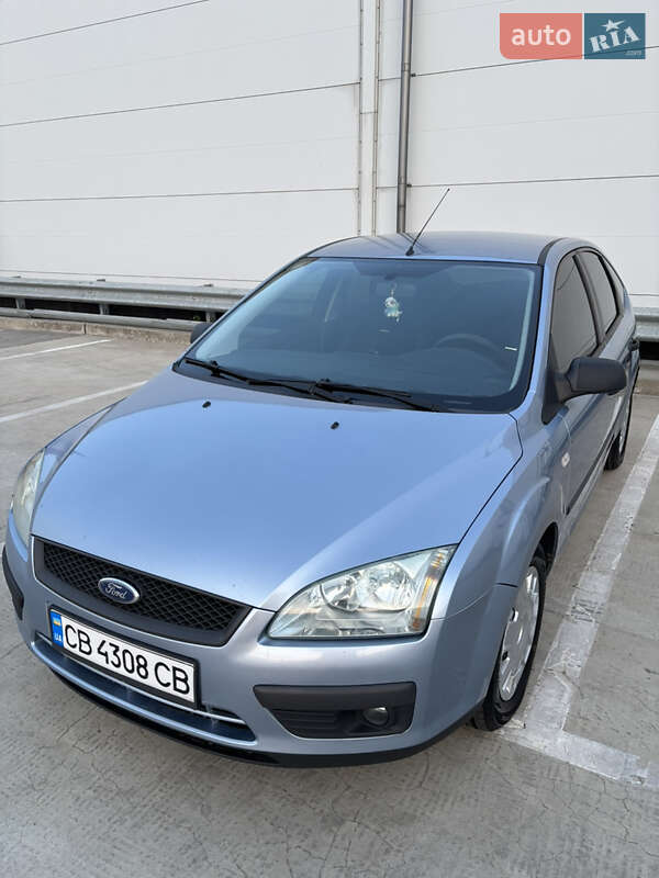 Хэтчбек Ford Focus 2005 в Киеве