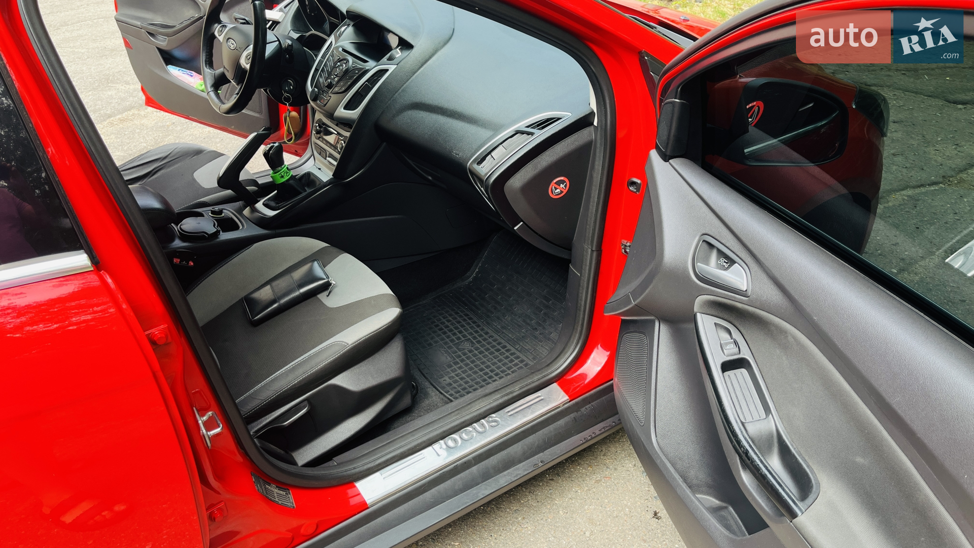 2012 Ford Focus - мініатюра 13