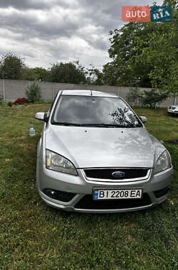 Хэтчбек Ford Focus 2006 в 