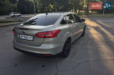 Седан Ford Focus 2016 в 