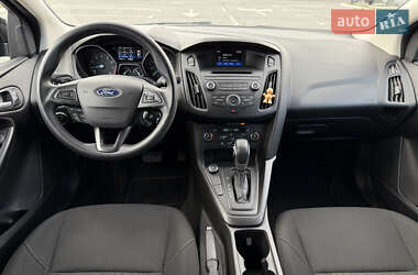 Седан Ford Focus 2017 в 
