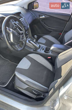 Универсал Ford Focus 2012 в 