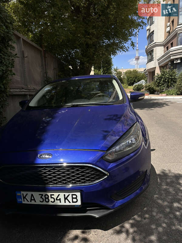 Седан Ford Focus 2015 в Киеве