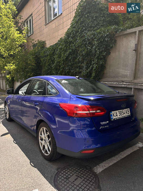 Седан Ford Focus 2015 в Киеве