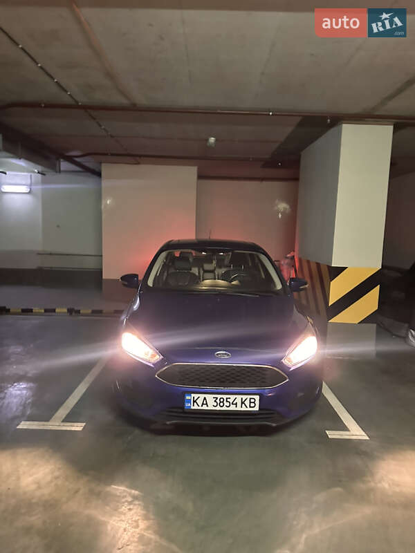 Седан Ford Focus 2015 в Киеве