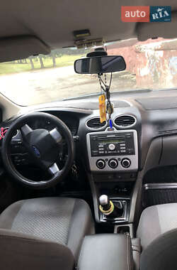 Седан Ford Focus 2006 в Бурштыне