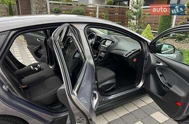 Хэтчбек Ford Focus 2016 в 