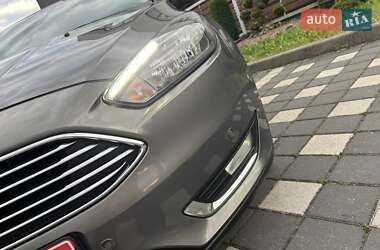 Хэтчбек Ford Focus 2016 в 