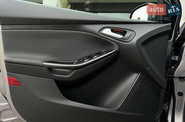 Хэтчбек Ford Focus 2016 в 