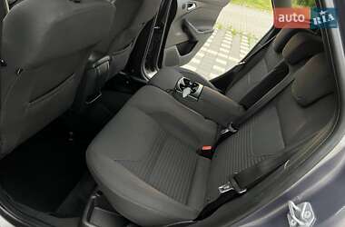 Хэтчбек Ford Focus 2016 в 