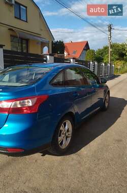 Седан Ford Focus 2013 в 