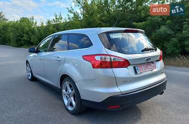Универсал Ford Focus 2012 в 
