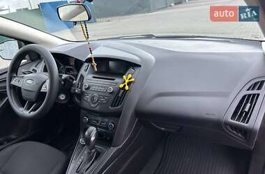 Седан Ford Focus 2016 в 
