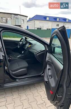 Седан Ford Focus 2016 в 
