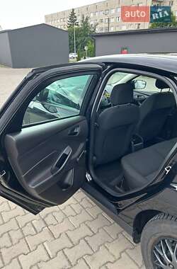 Седан Ford Focus 2016 в 