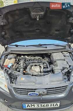 Хэтчбек Ford Focus 2009 в 