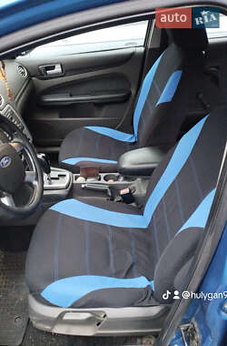 Хэтчбек Ford Focus 2007 в 