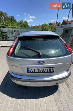 Хэтчбек Ford Focus 2005 в 