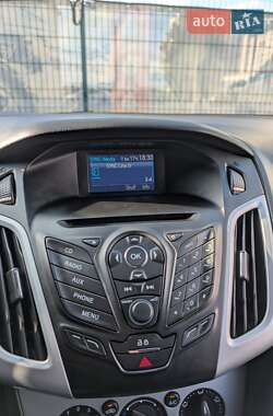 Седан Ford Focus 2013 в 