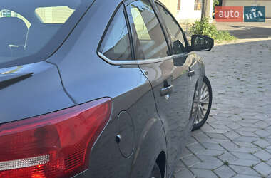 Седан Ford Focus 2017 в 