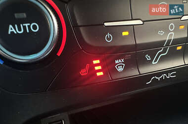 Седан Ford Focus 2017 в 