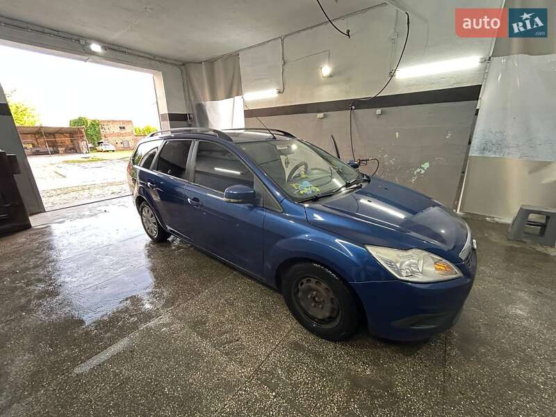 Универсал Ford Focus 2009 в Василькове