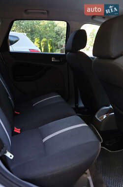 Универсал Ford Focus 2010 в 