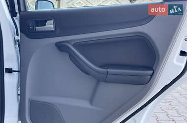 Хэтчбек Ford Focus 2009 в 