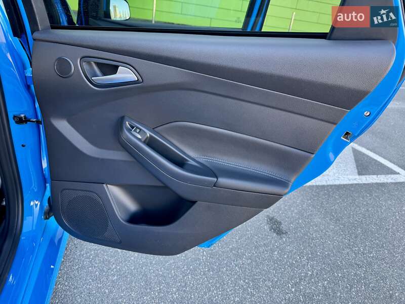 Хэтчбек Ford Focus 2016 в Киеве