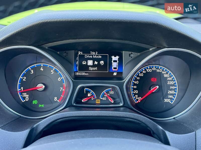Хэтчбек Ford Focus 2016 в Киеве