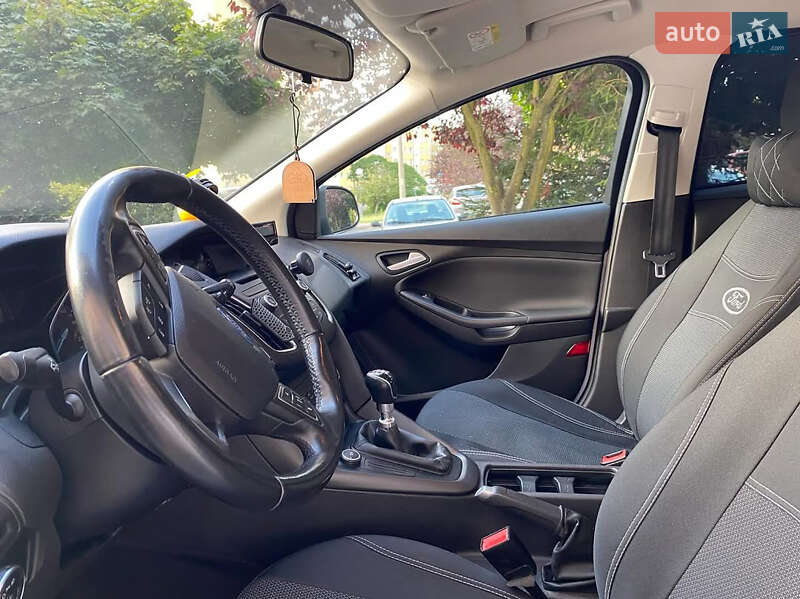 Универсал Ford Focus 2015 в Львове фото 16 Универсал Ford Focus 2015 в Львове