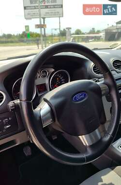 Универсал Ford Focus 2010 в 