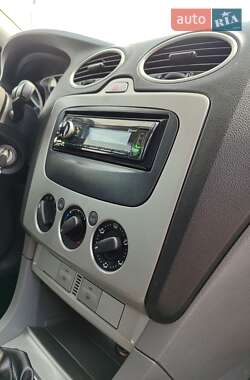 Универсал Ford Focus 2010 в 