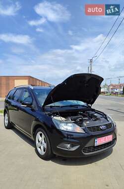 Универсал Ford Focus 2010 в 