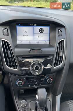 Хэтчбек Ford Focus 2017 в 