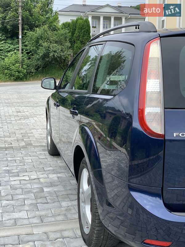 Универсал Ford Focus 2010 в Кременце