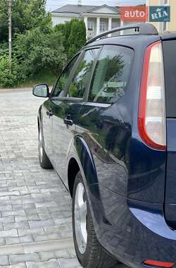 Универсал Ford Focus 2010 в 